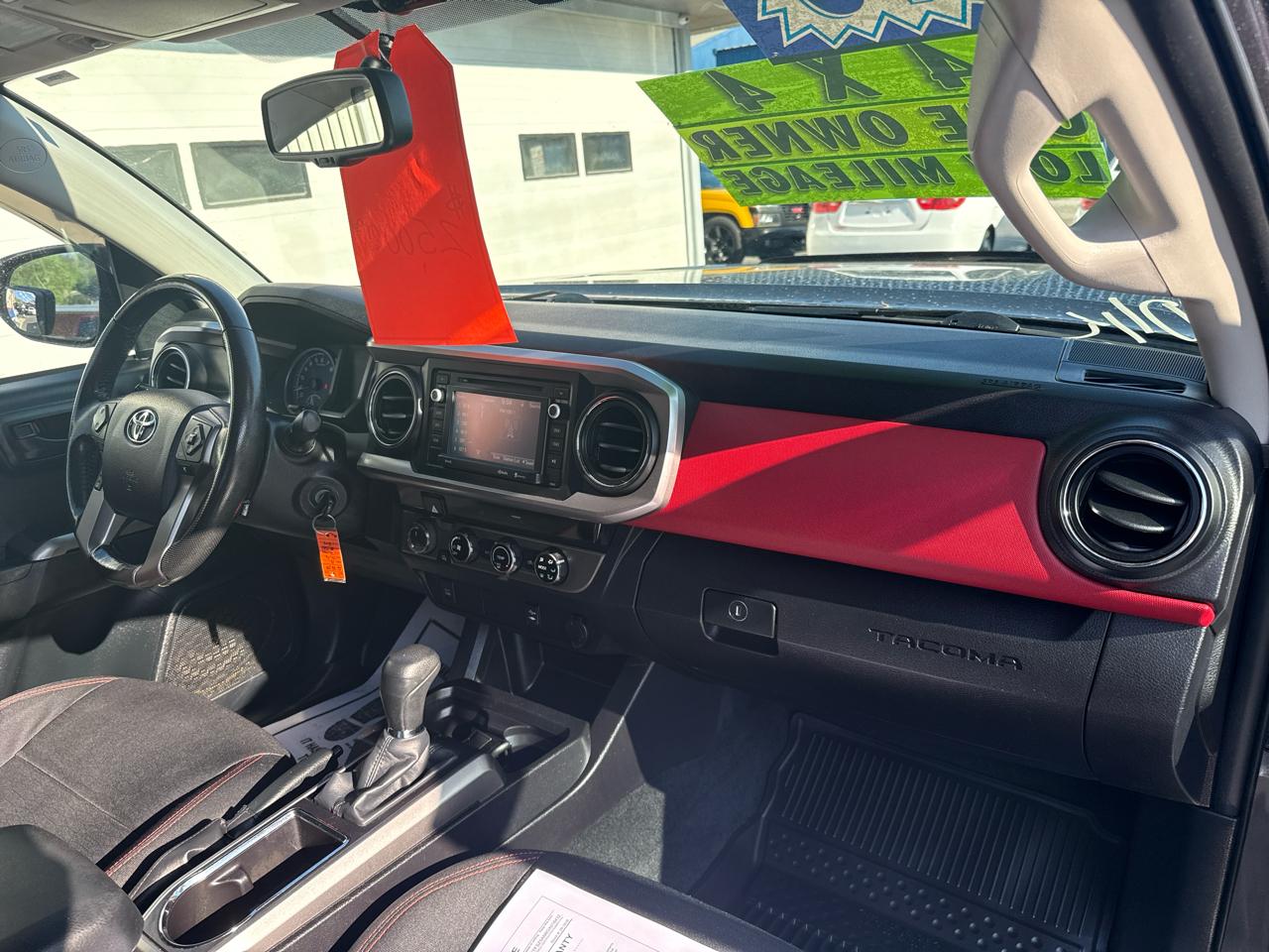 Toyota Tacoma 4WD Access Cab V6 AT SR5 (Natl) 2016