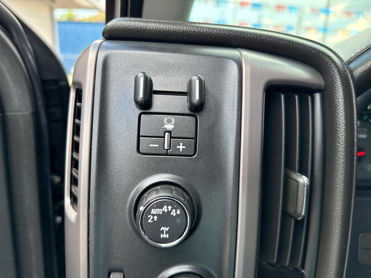 GMC Sierra 1500 4WD Double Cab 143.5" SLT 2017