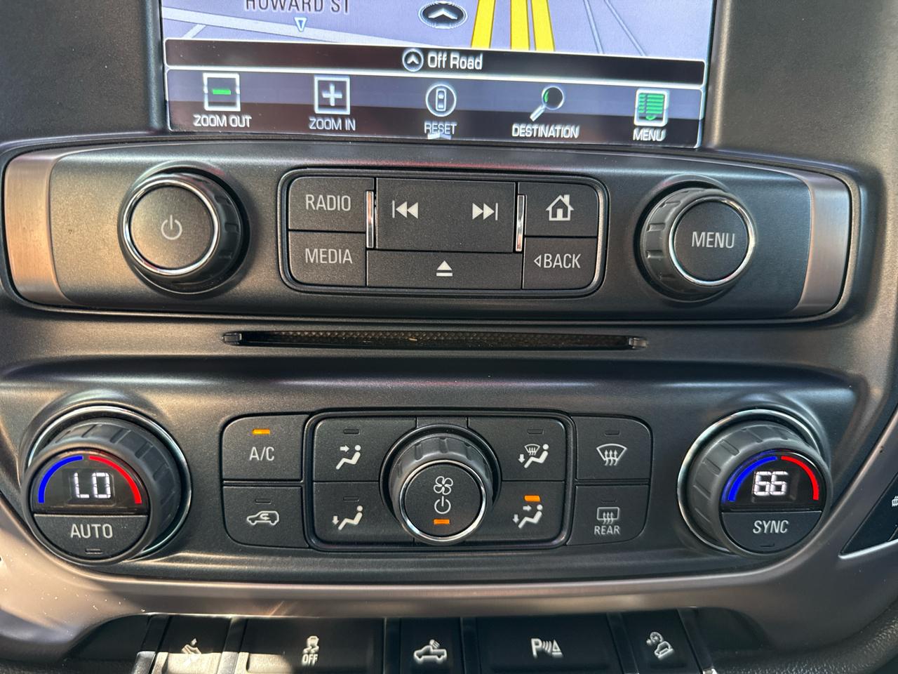 GMC Sierra 1500 4WD Double Cab 143.5" SLT 2017