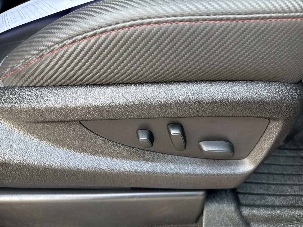 GMC Sierra 1500 4WD Double Cab 143.5" SLT 2017