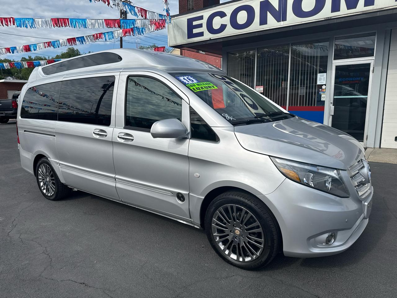 2016 Mercedes-Benz Metris Passenger Van RWD 126"