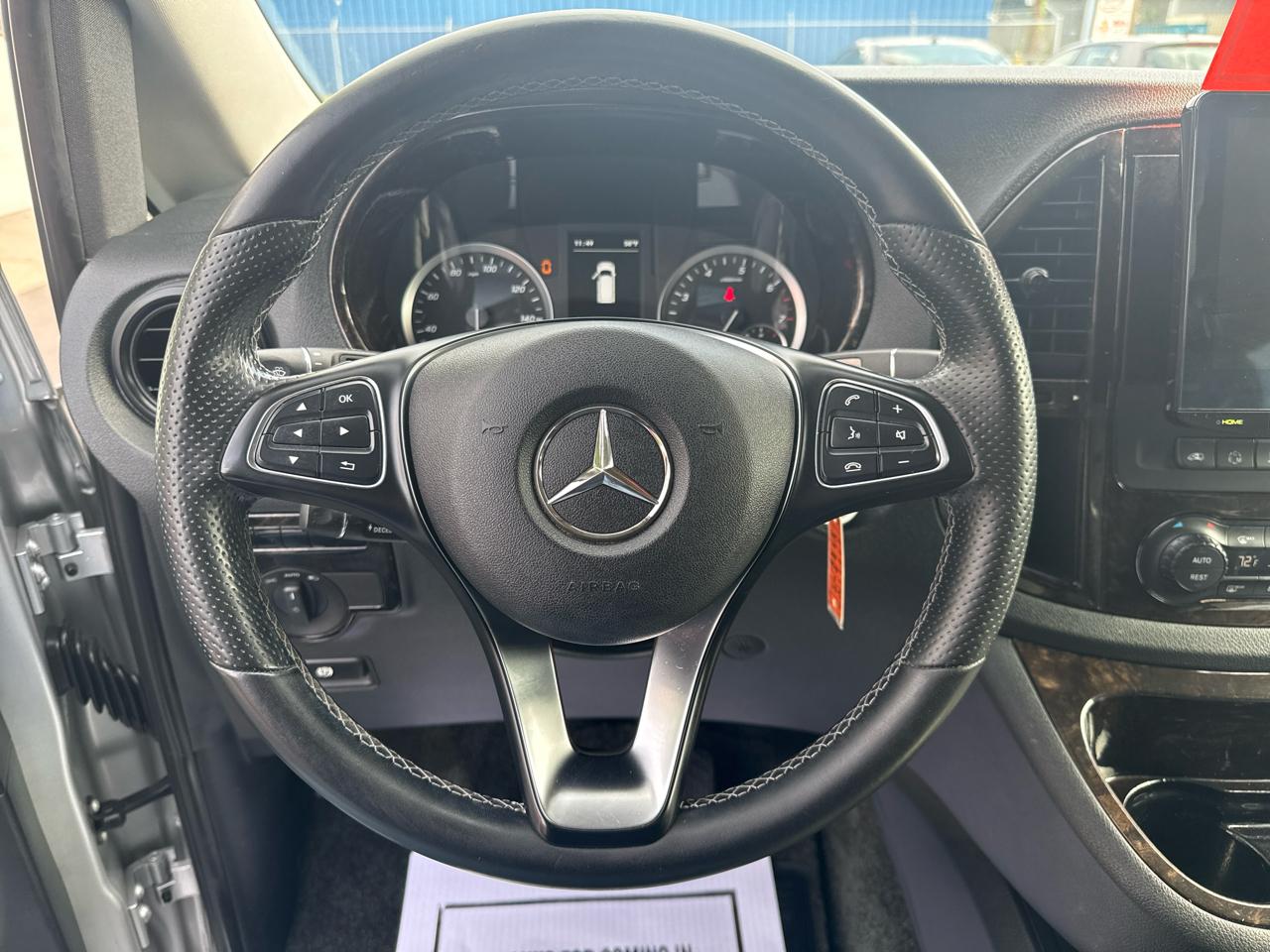 Mercedes-Benz Metris Passenger Van RWD 126" 2016