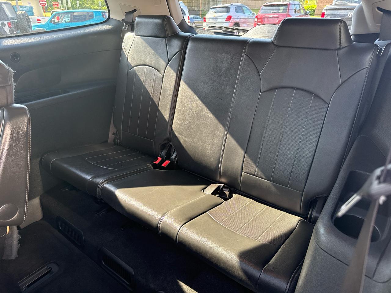 Buick Enclave AWD 4dr Leather 2017