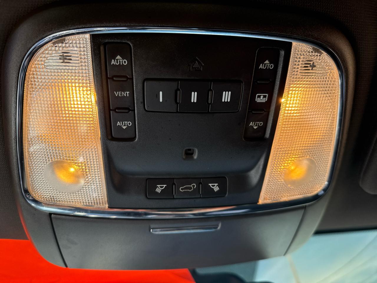 Jeep Grand Cherokee 4WD 4dr Overland 2014