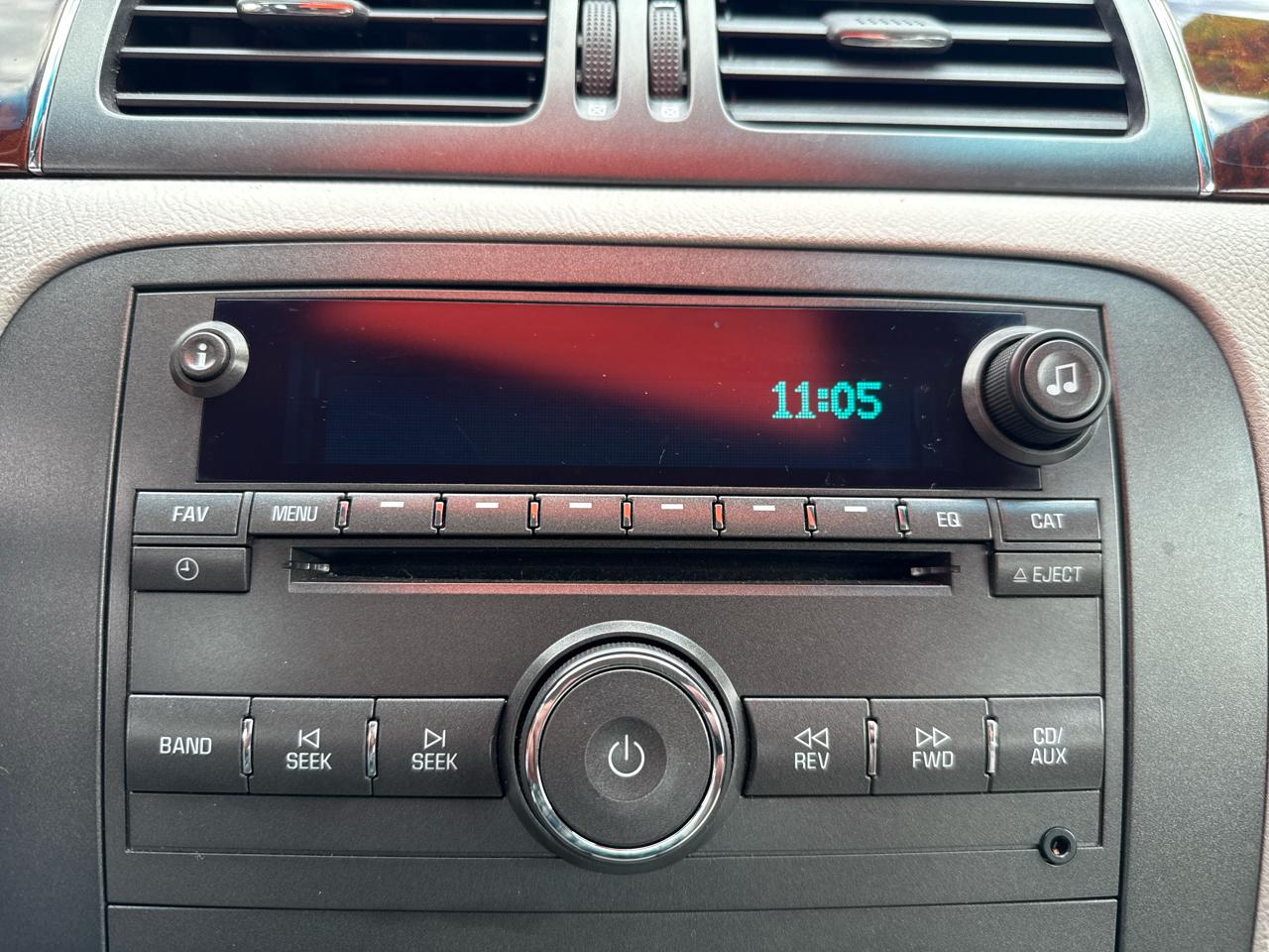 Buick Lucerne 4dr Sdn CXL Premium 2011
