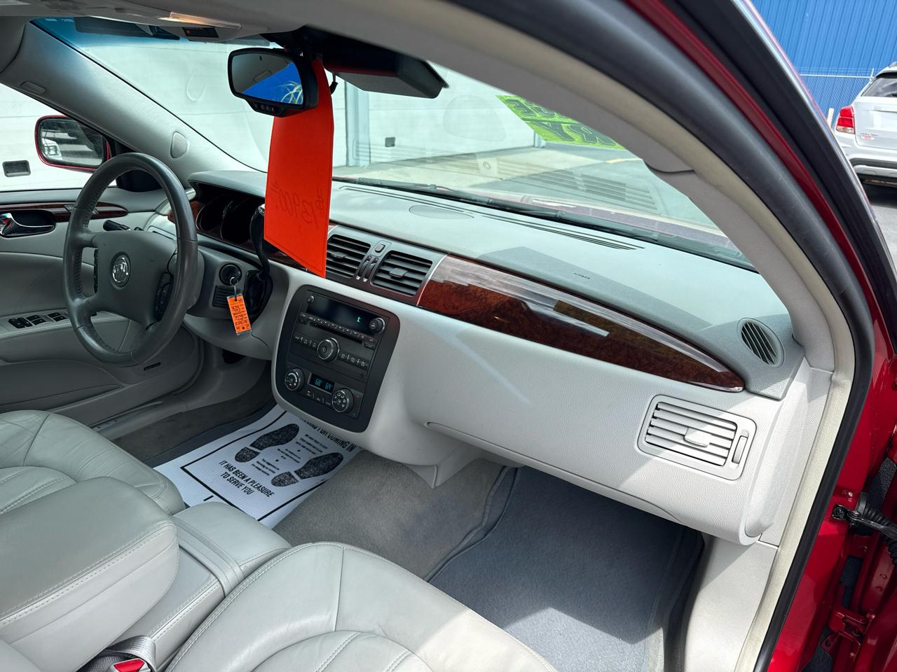 Buick Lucerne 4dr Sdn CXL Premium 2011