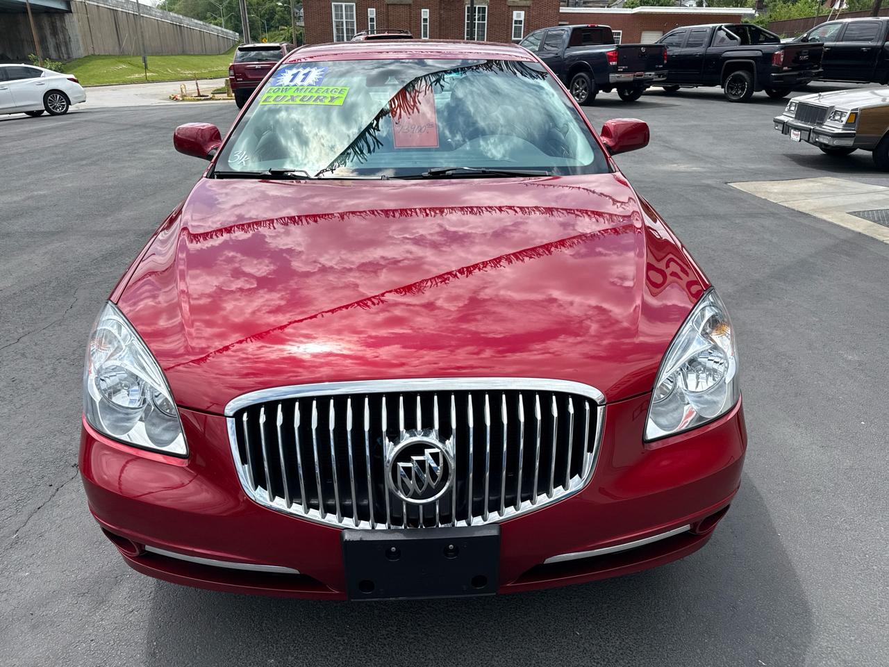 Buick Lucerne 4dr Sdn CXL Premium 2011
