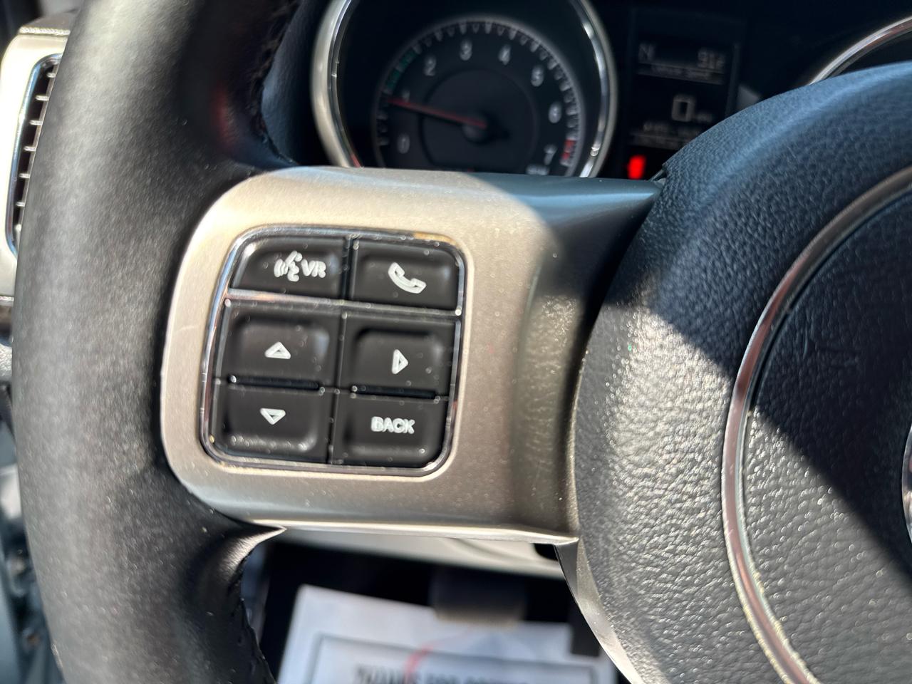 Jeep Grand Cherokee 4WD 4dr Laredo 2012