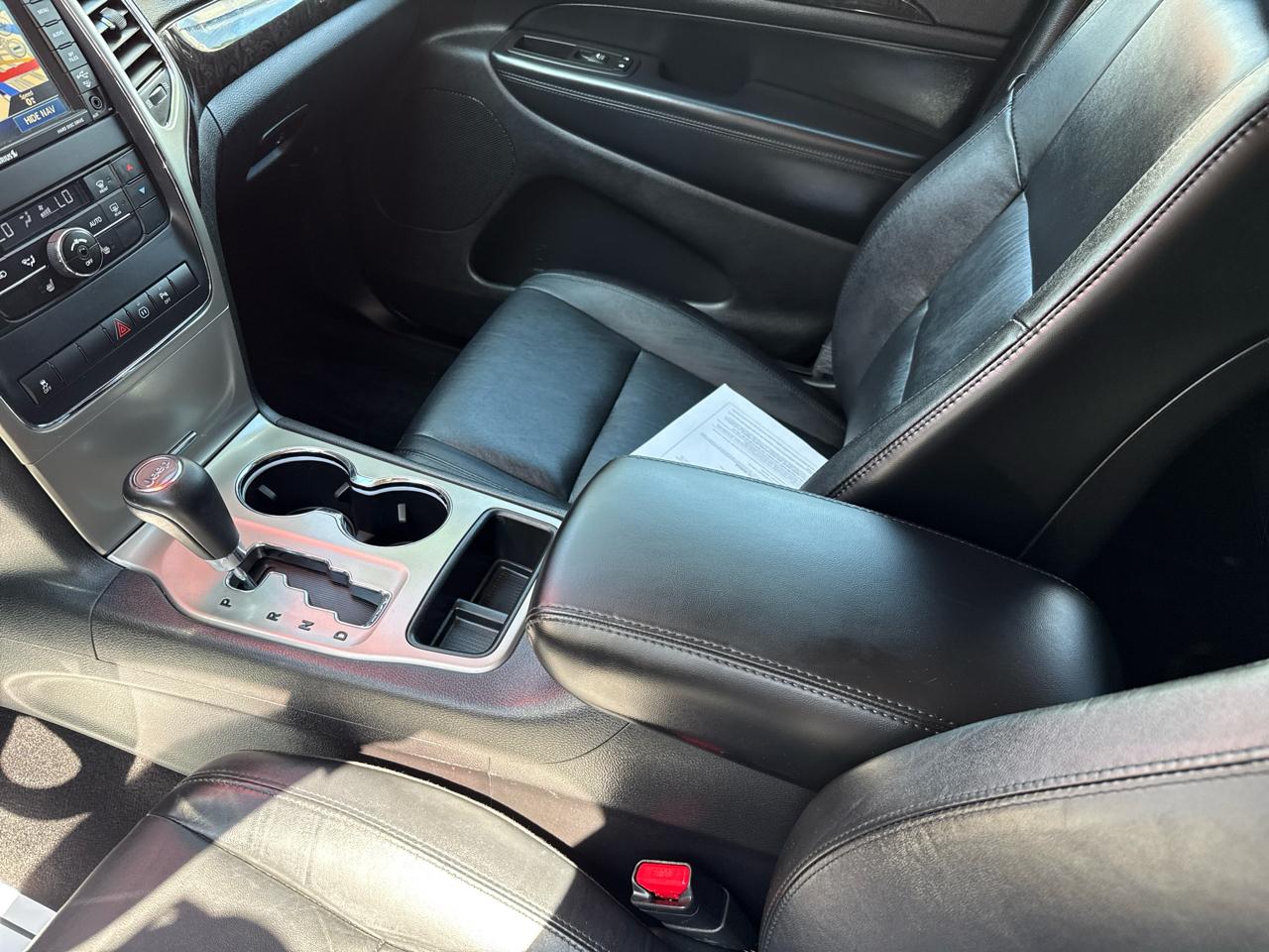 Jeep Grand Cherokee 4WD 4dr Laredo 2012