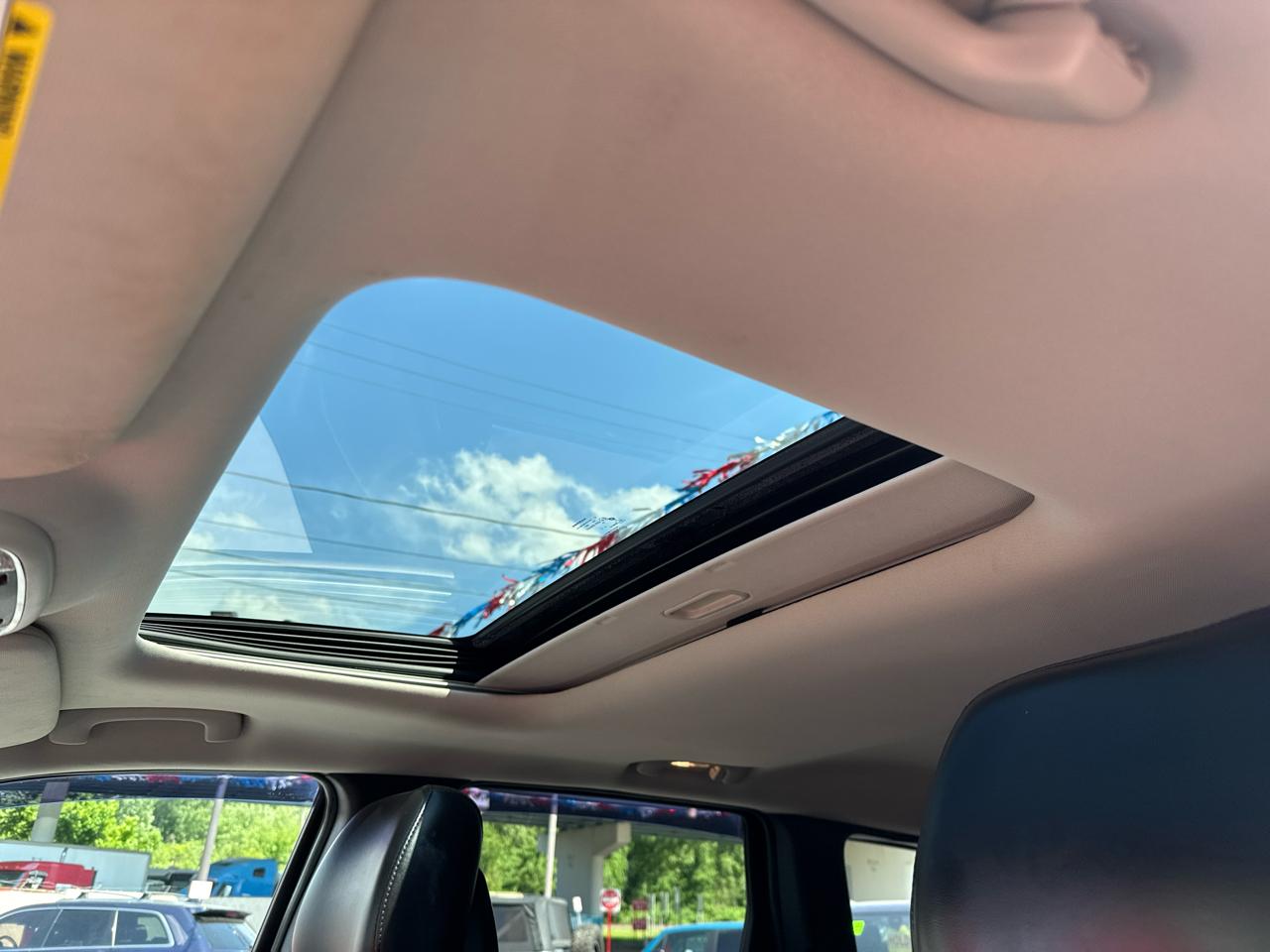 Jeep Grand Cherokee 4WD 4dr Laredo 2012