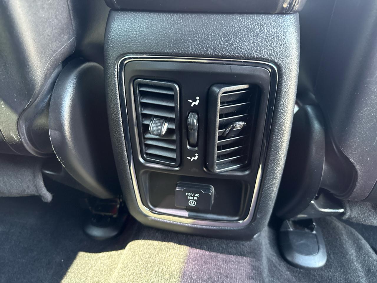 Jeep Grand Cherokee 4WD 4dr Laredo 2012