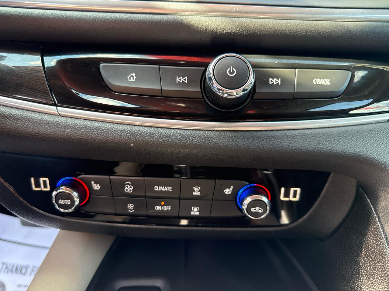 Buick Enclave AWD 4dr Essence 2019