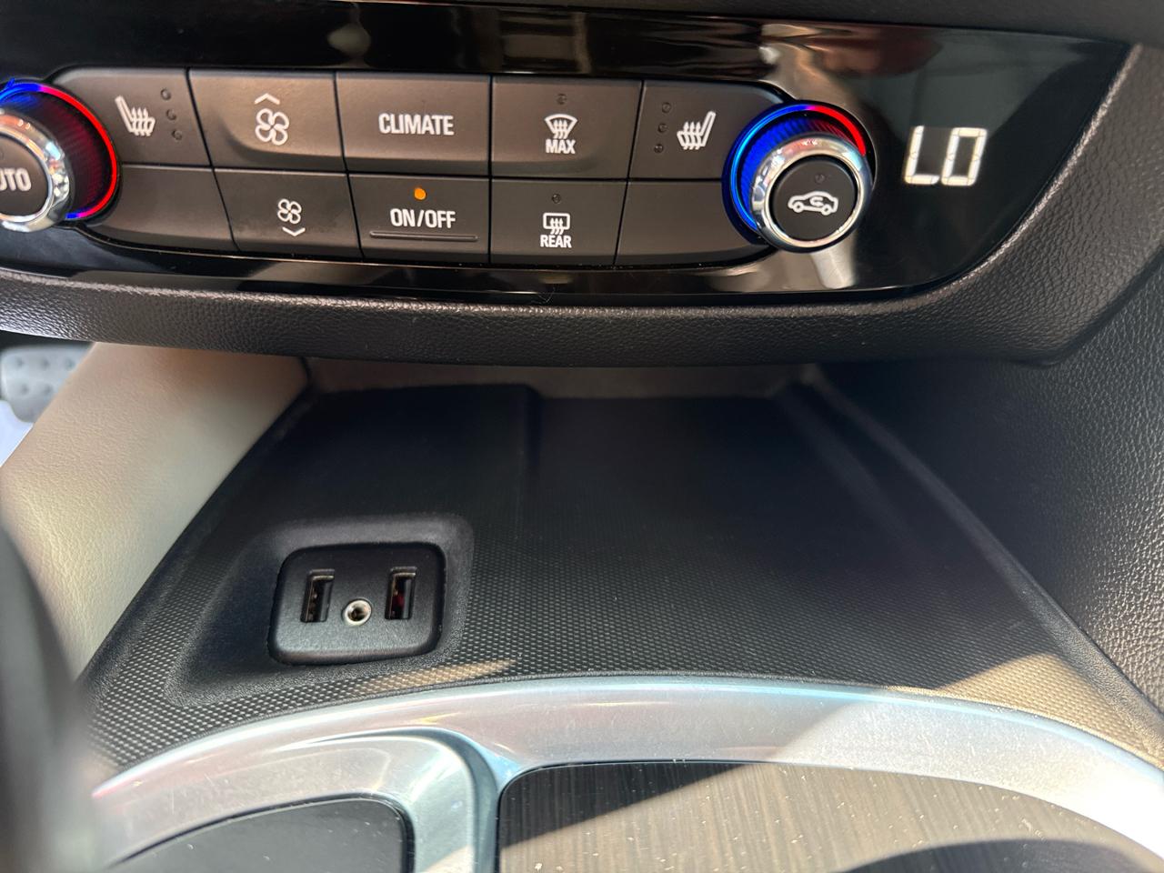 Buick Enclave AWD 4dr Essence 2019