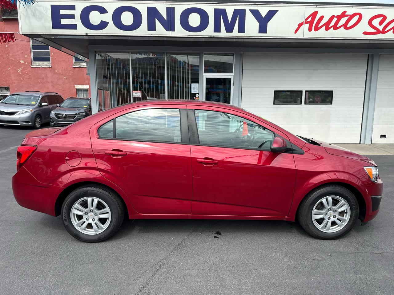 Chevrolet Sonic 4dr Sdn LS 2LS 2012