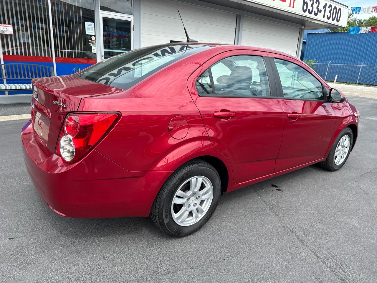 Chevrolet Sonic 4dr Sdn LS 2LS 2012