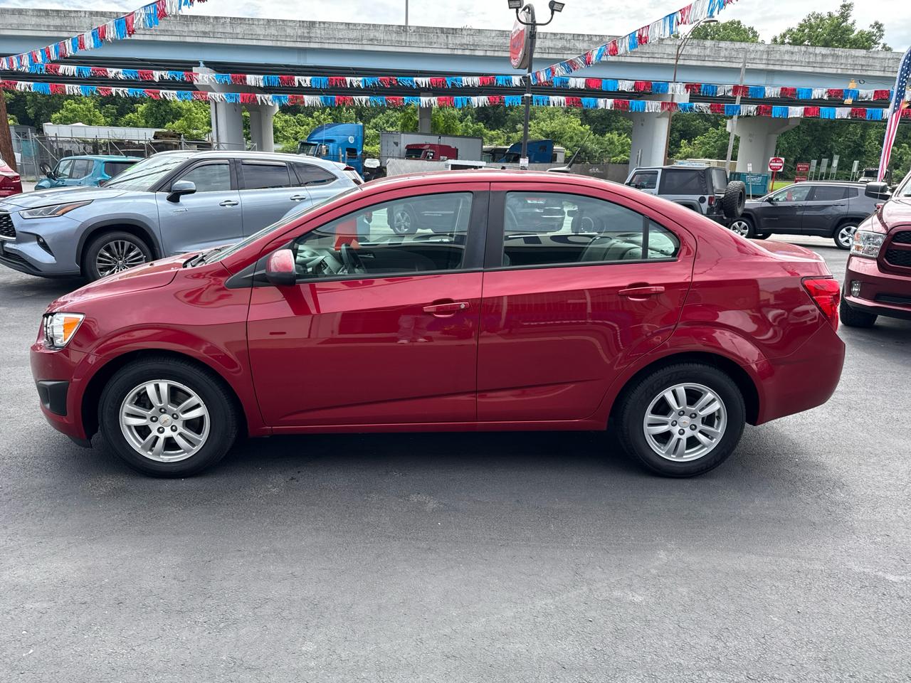 Chevrolet Sonic 4dr Sdn LS 2LS 2012