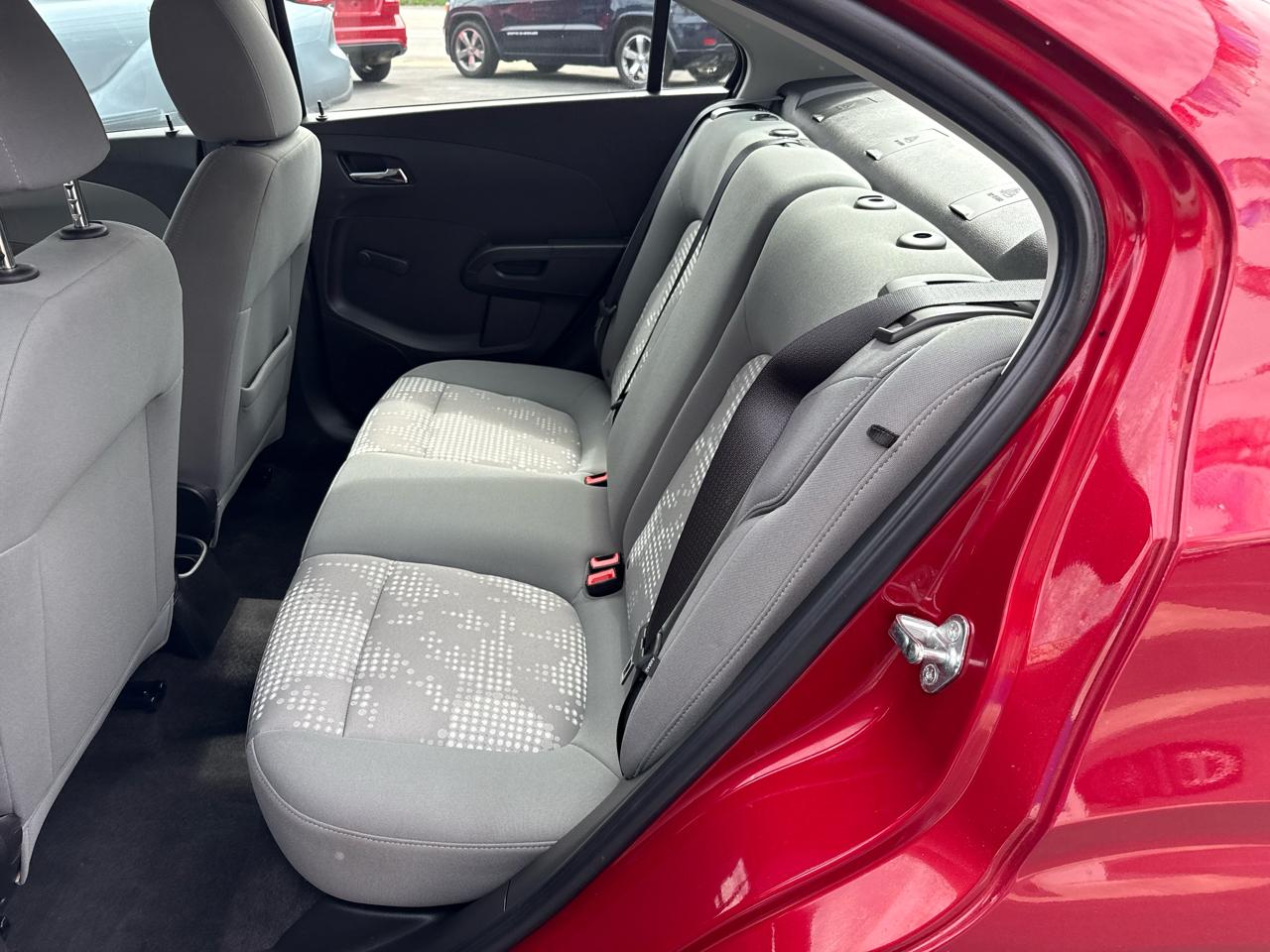 Chevrolet Sonic 4dr Sdn LS 2LS 2012