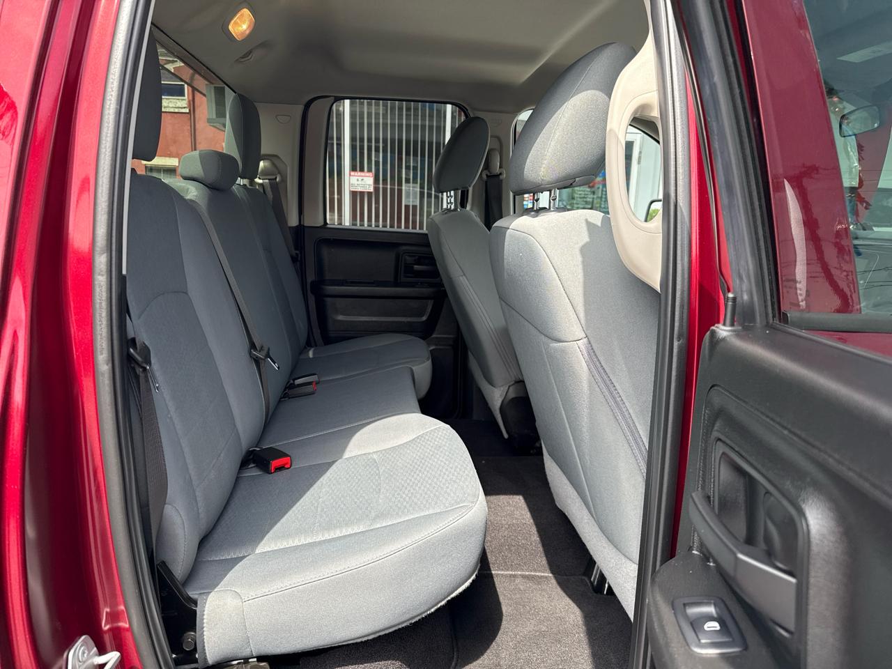 RAM 1500 Classic Express 4x4 Quad Cab 6'4" Box 2019