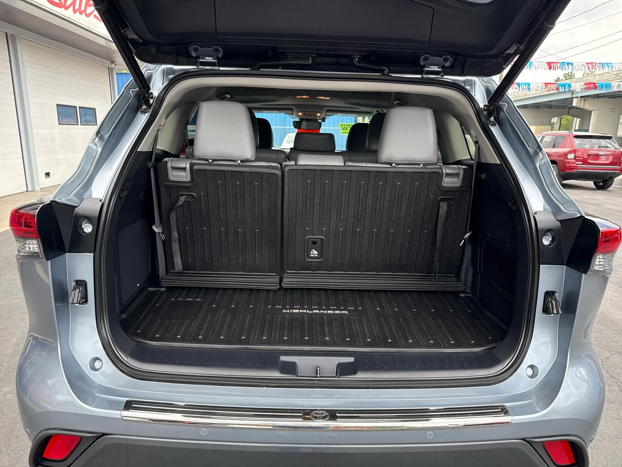 Toyota Highlander Hybrid Limited AWD (Natl) 2021