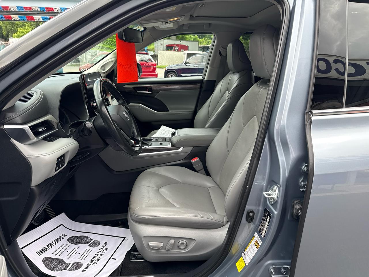 Toyota Highlander Hybrid Limited AWD (Natl) 2021