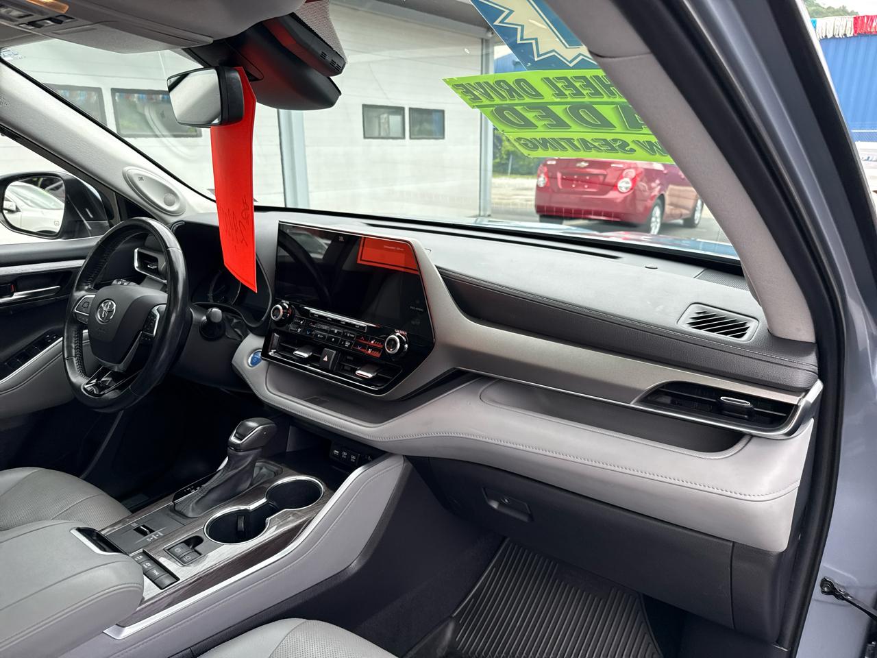 Toyota Highlander Hybrid Limited AWD (Natl) 2021