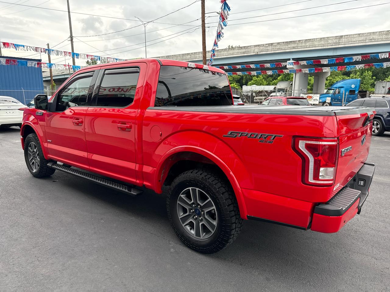 Ford F-150 4WD SuperCrew 139" XLT 2016