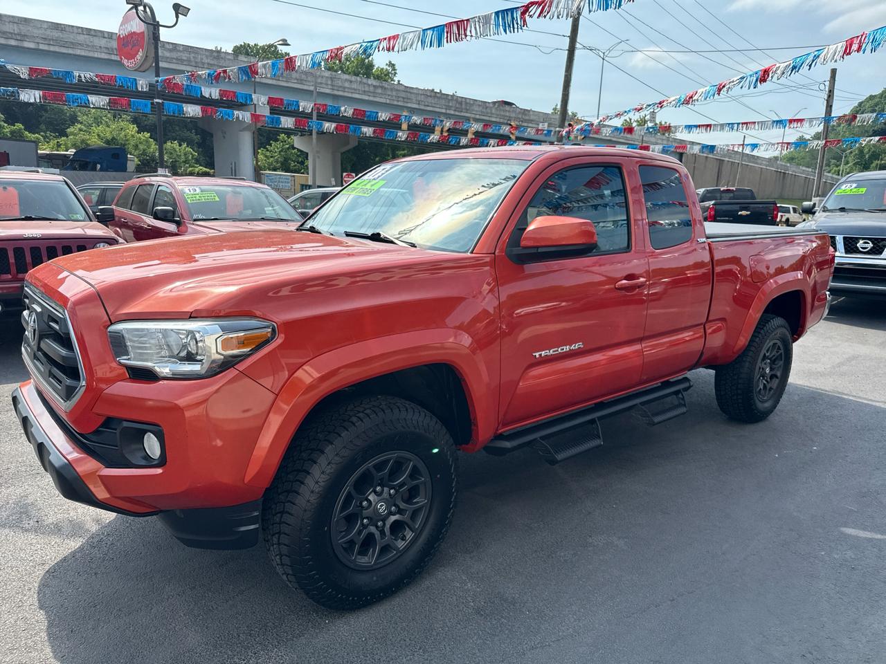 Toyota Tacoma TRD Off Road Access Cab 6' Bed V6 4x4 AT (Natl) 2017