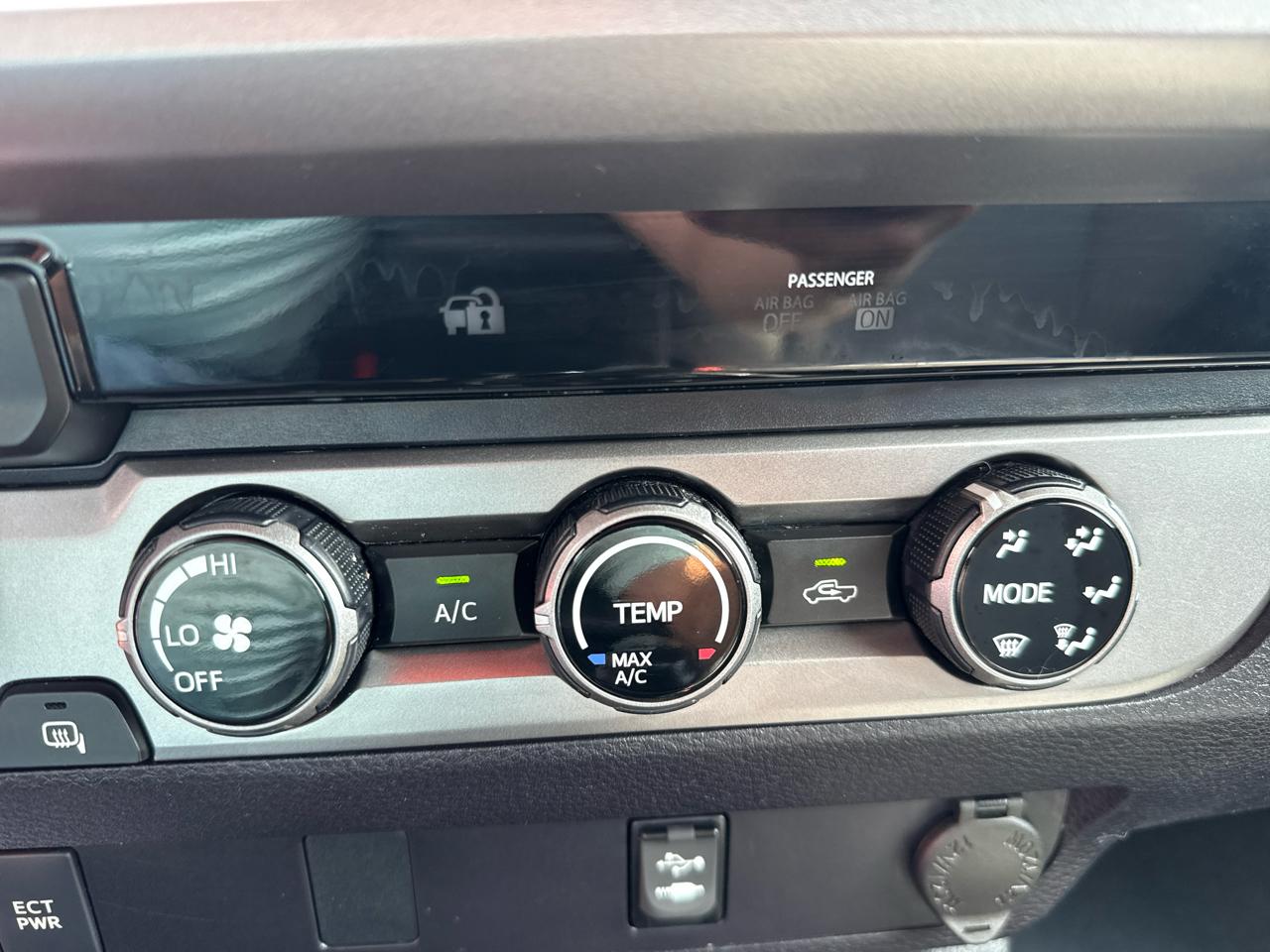 Toyota Tacoma TRD Off Road Access Cab 6' Bed V6 4x4 AT (Natl) 2017