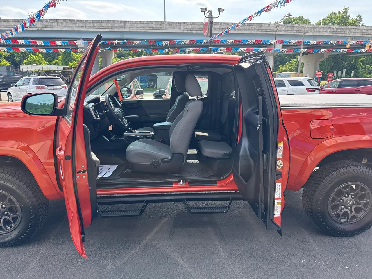 Toyota Tacoma TRD Off Road Access Cab 6' Bed V6 4x4 AT (Natl) 2017