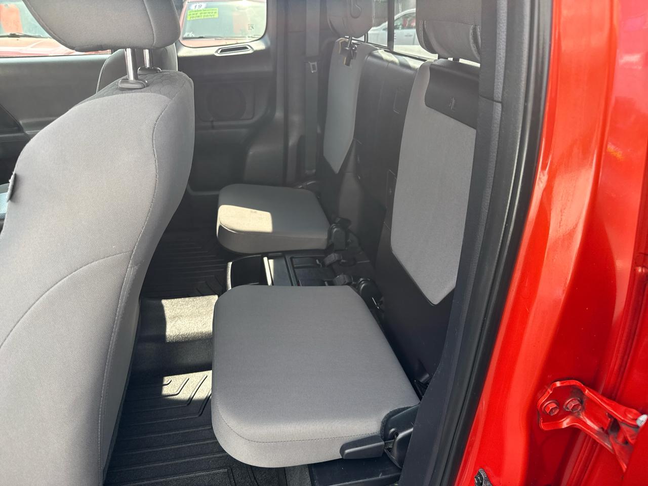 Toyota Tacoma TRD Off Road Access Cab 6' Bed V6 4x4 AT (Natl) 2017