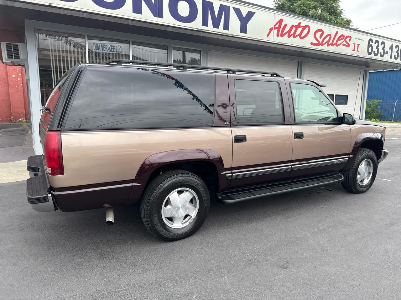 Chevrolet Suburban 1500 4WD 1996