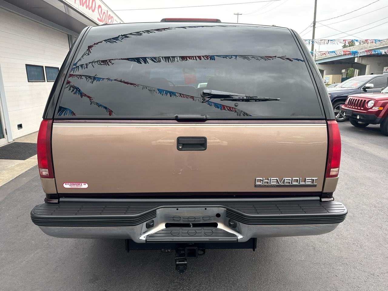 Chevrolet Suburban 1500 4WD 1996