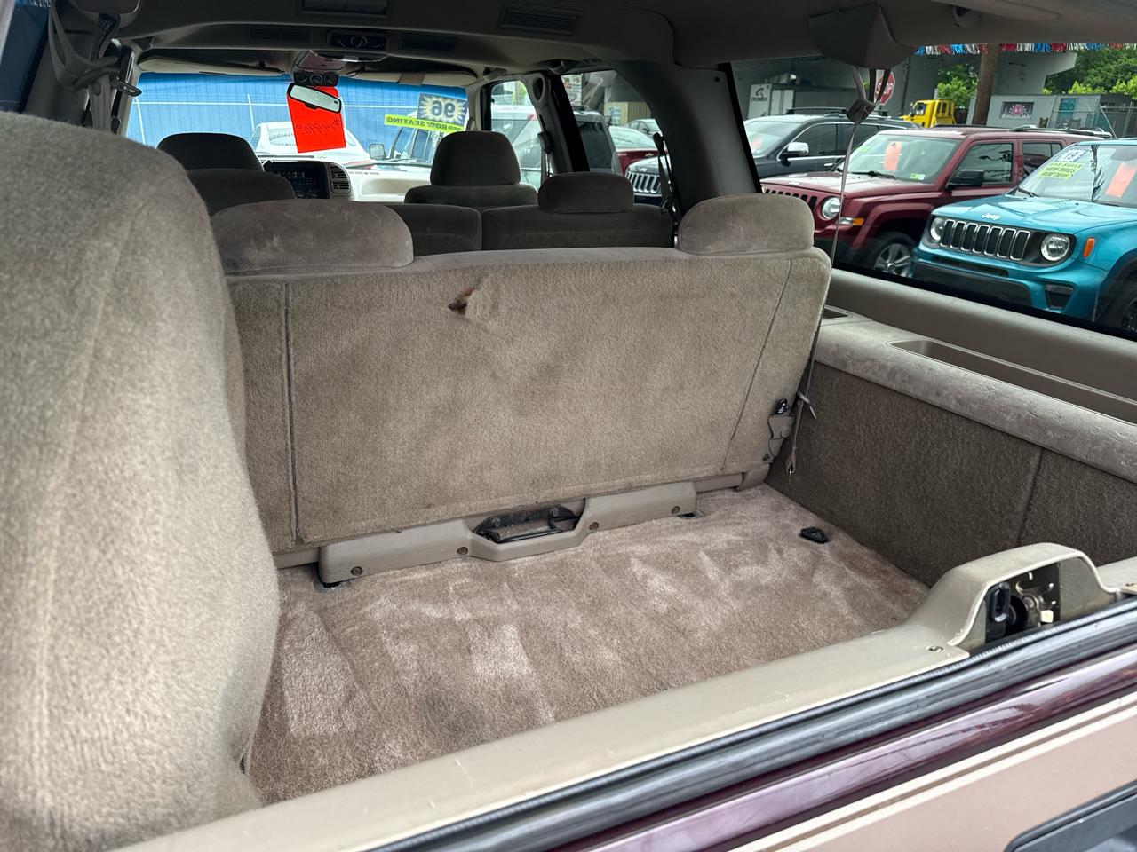 Chevrolet Suburban 1500 4WD 1996