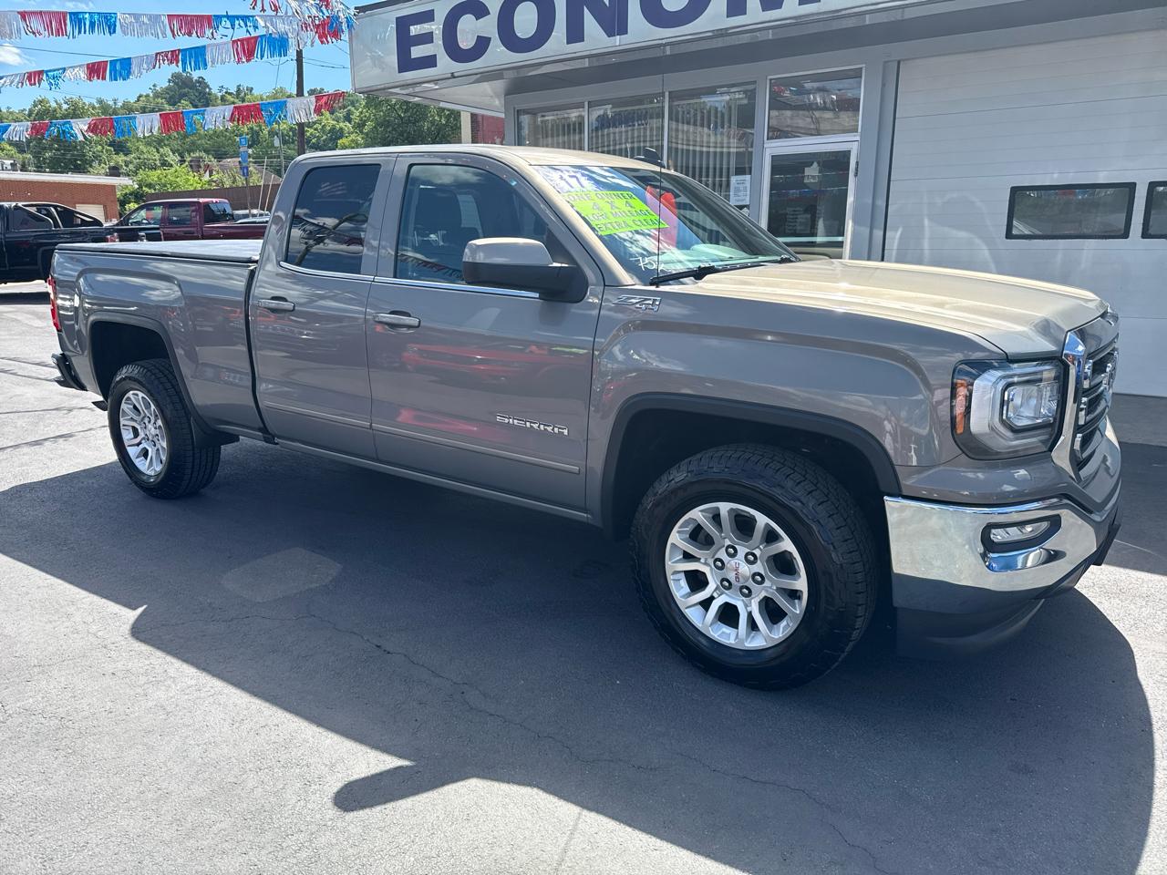 2017 GMC Sierra 1500 4WD Double Cab 143.5" SLE