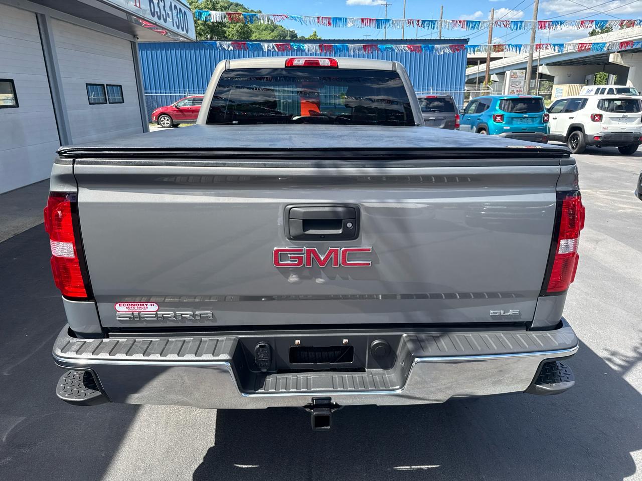 GMC Sierra 1500 4WD Double Cab 143.5" SLE 2017
