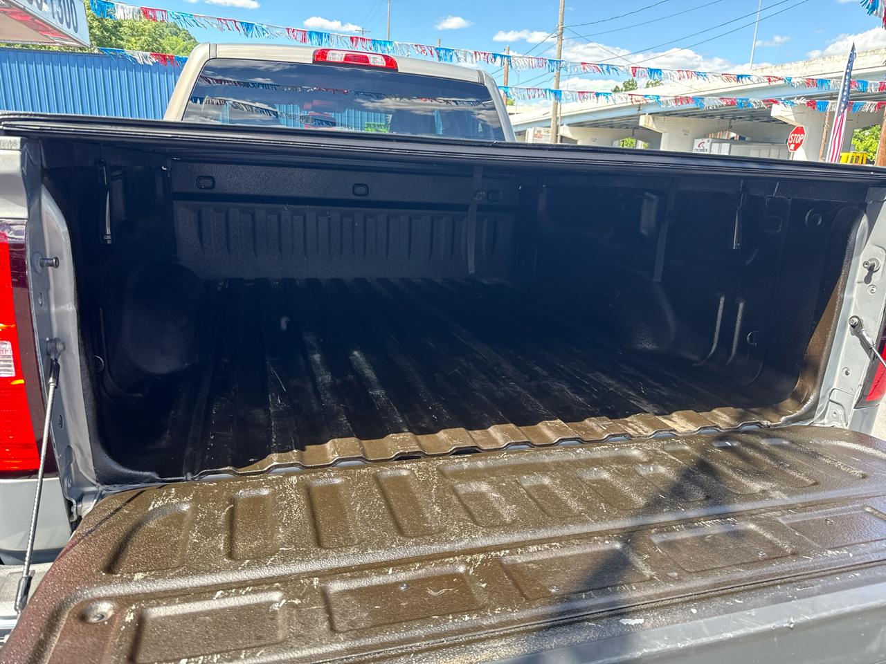 GMC Sierra 1500 4WD Double Cab 143.5" SLE 2017
