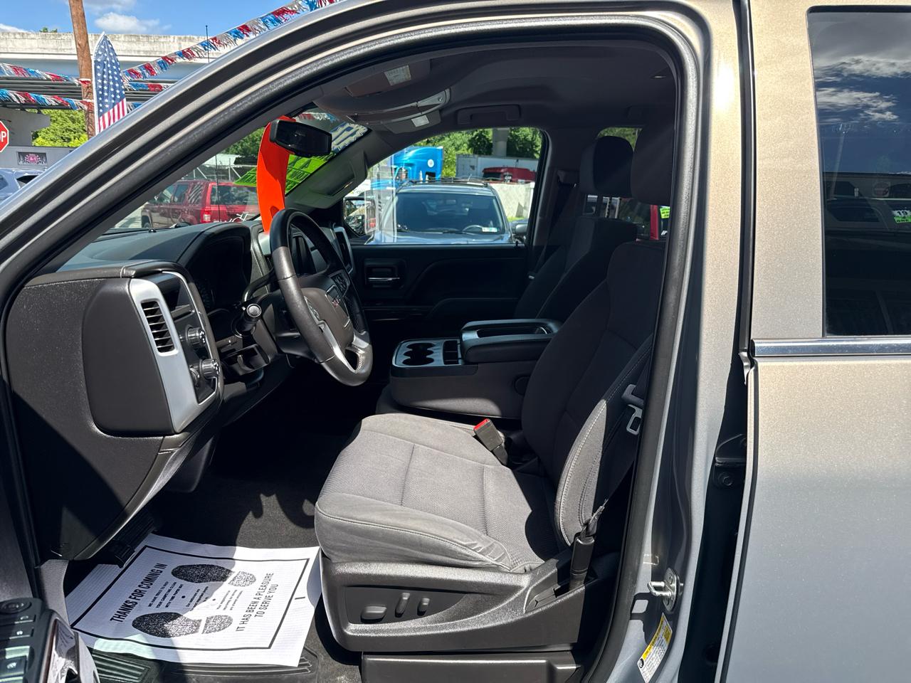 GMC Sierra 1500 4WD Double Cab 143.5" SLE 2017