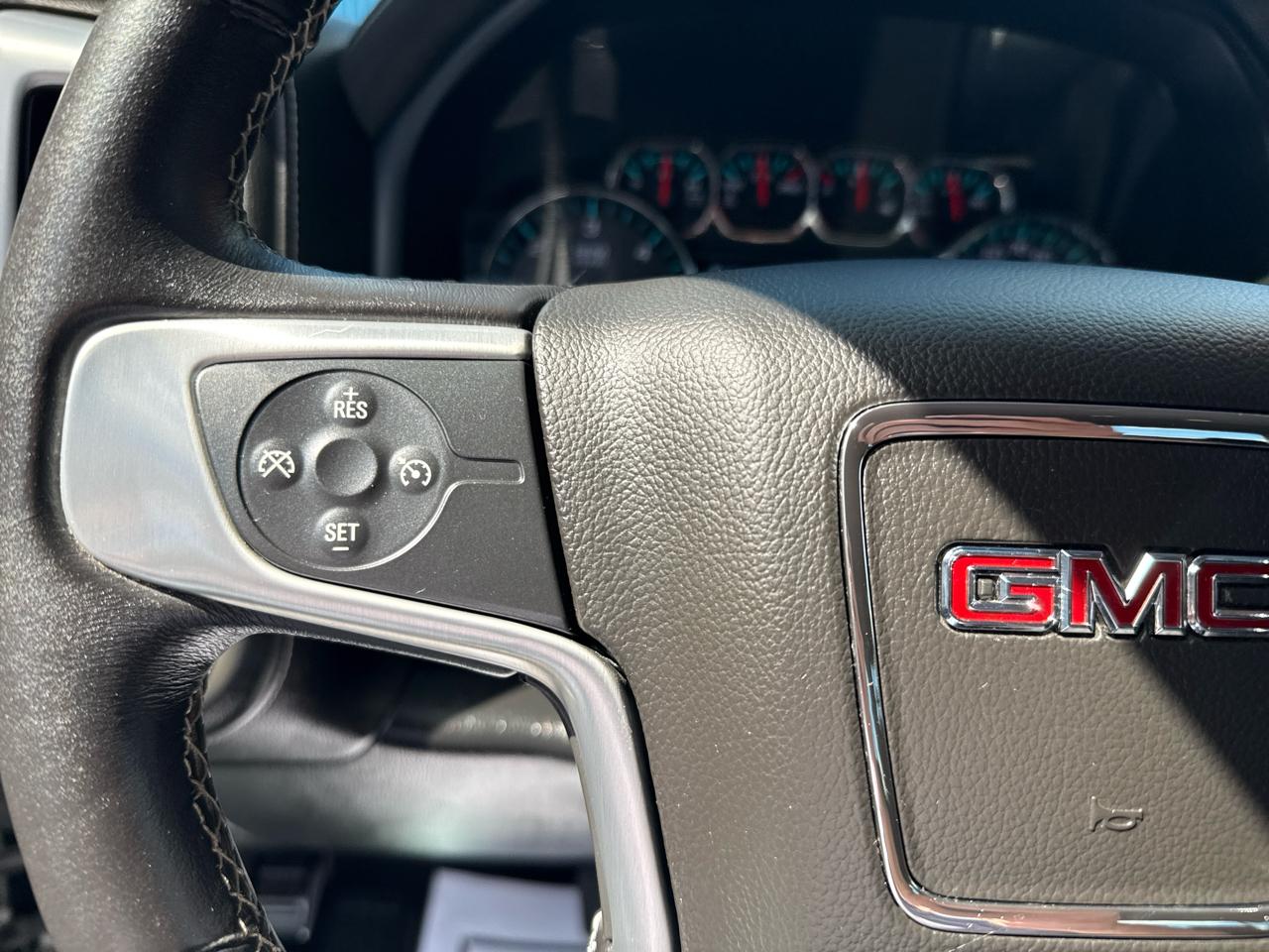 GMC Sierra 1500 4WD Double Cab 143.5" SLE 2017