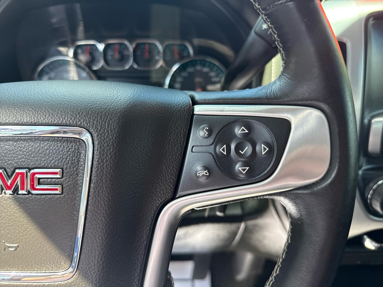 GMC Sierra 1500 4WD Double Cab 143.5" SLE 2017