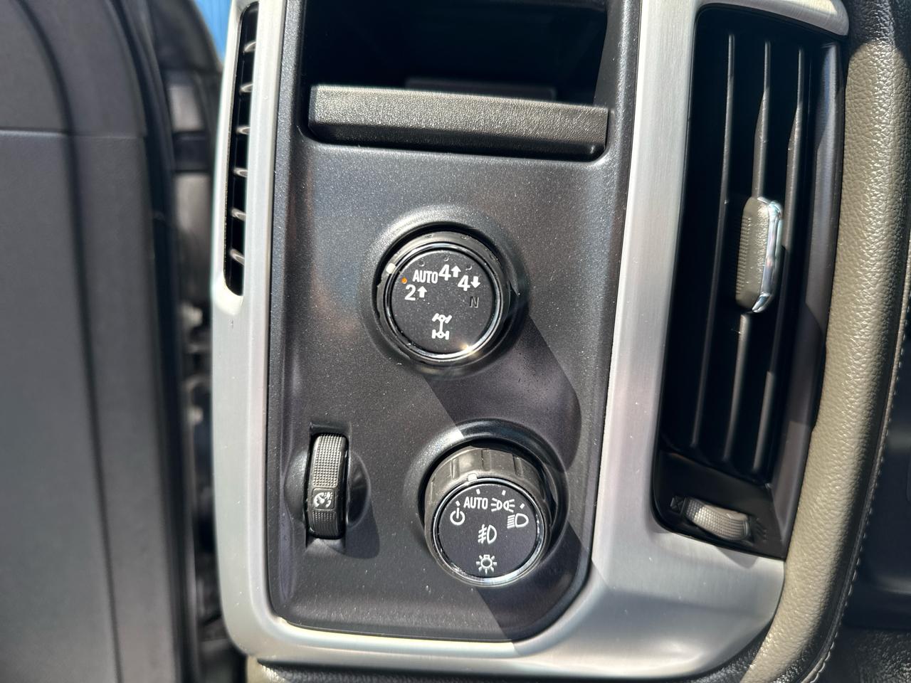 GMC Sierra 1500 4WD Double Cab 143.5" SLE 2017