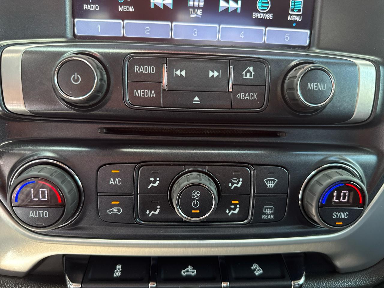 GMC Sierra 1500 4WD Double Cab 143.5" SLE 2017