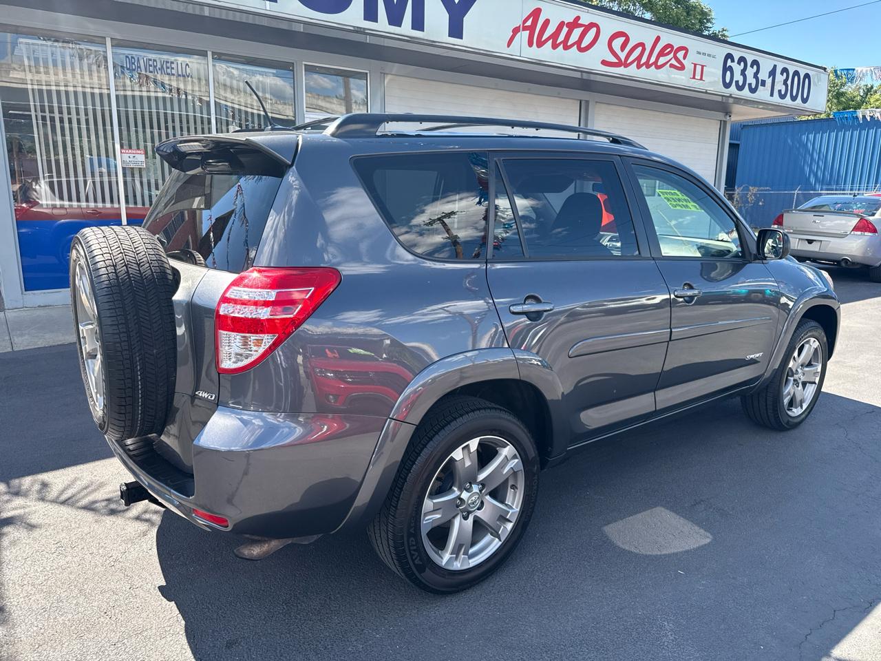 Toyota RAV4 4WD 4dr 4-cyl 4-Spd AT Sport (Natl) 2010