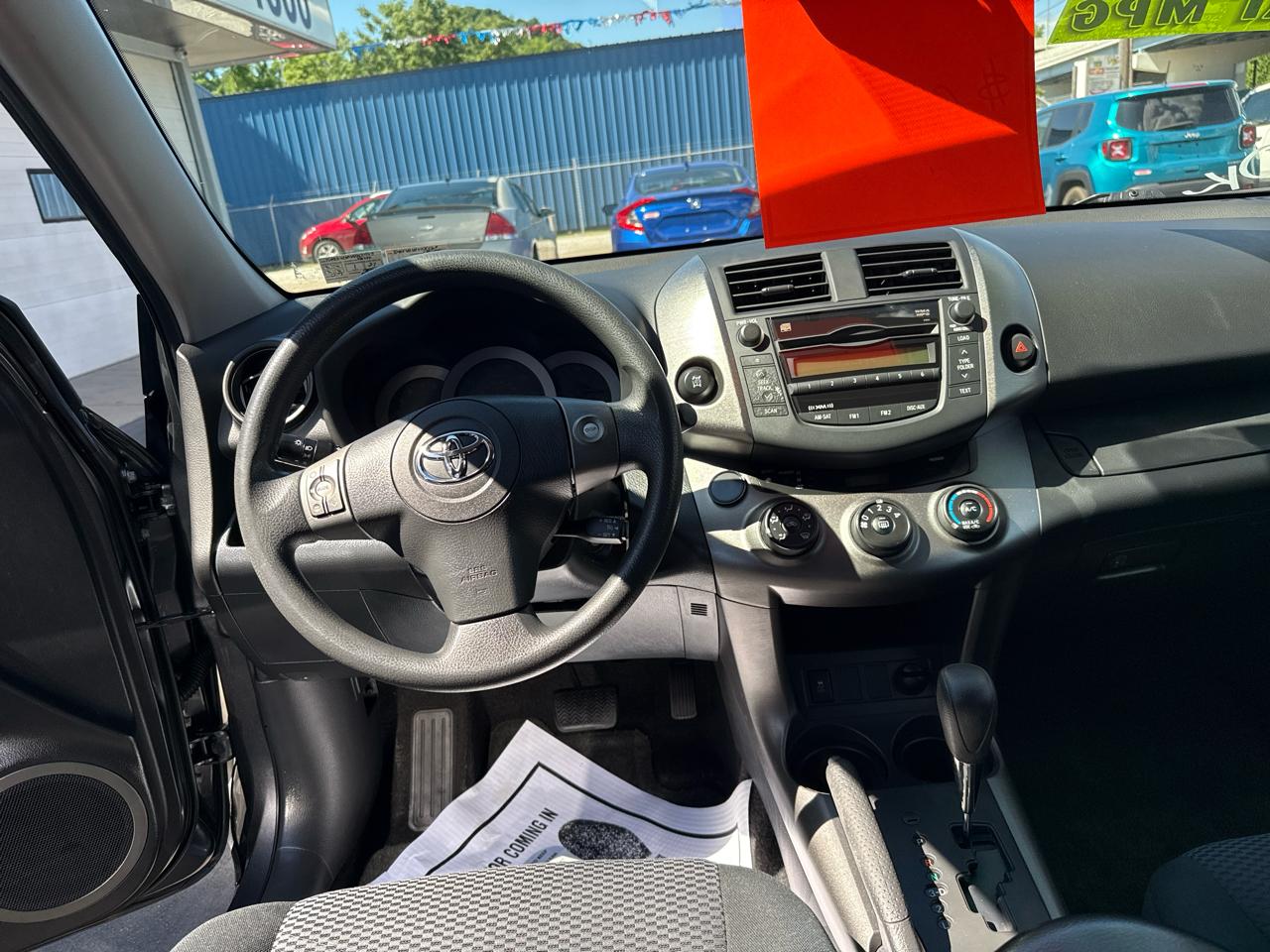 Toyota RAV4 4WD 4dr 4-cyl 4-Spd AT Sport (Natl) 2010