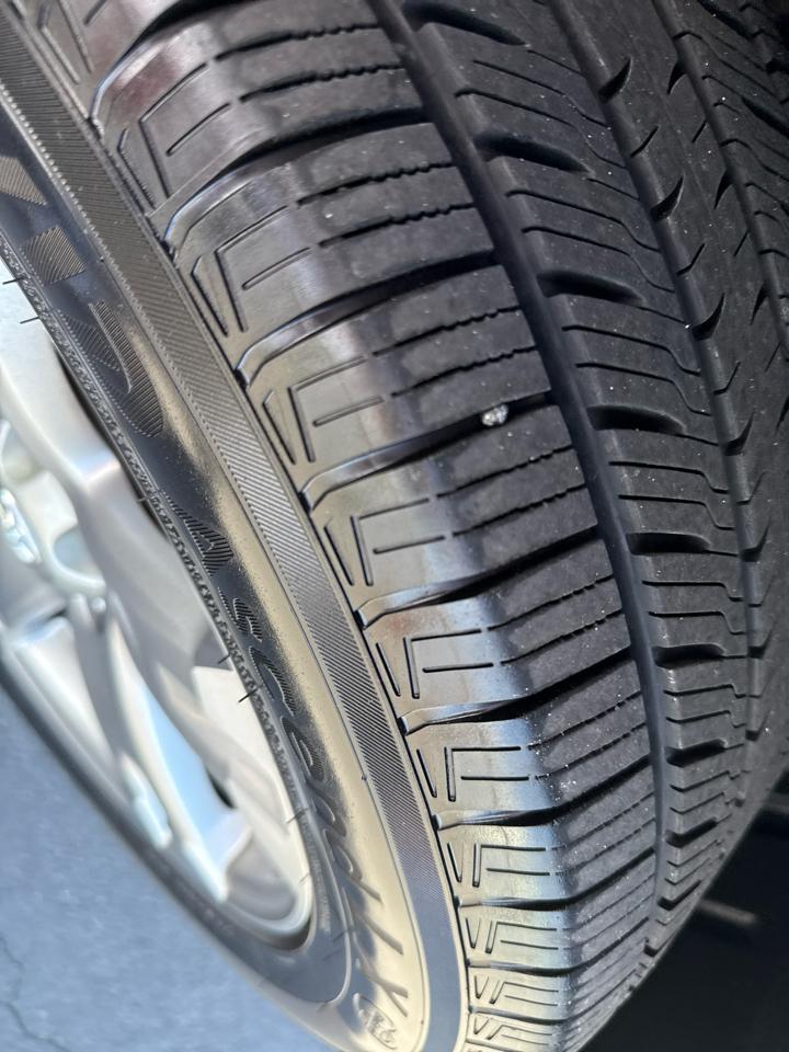 Toyota RAV4 4WD 4dr 4-cyl 4-Spd AT Sport (Natl) 2010