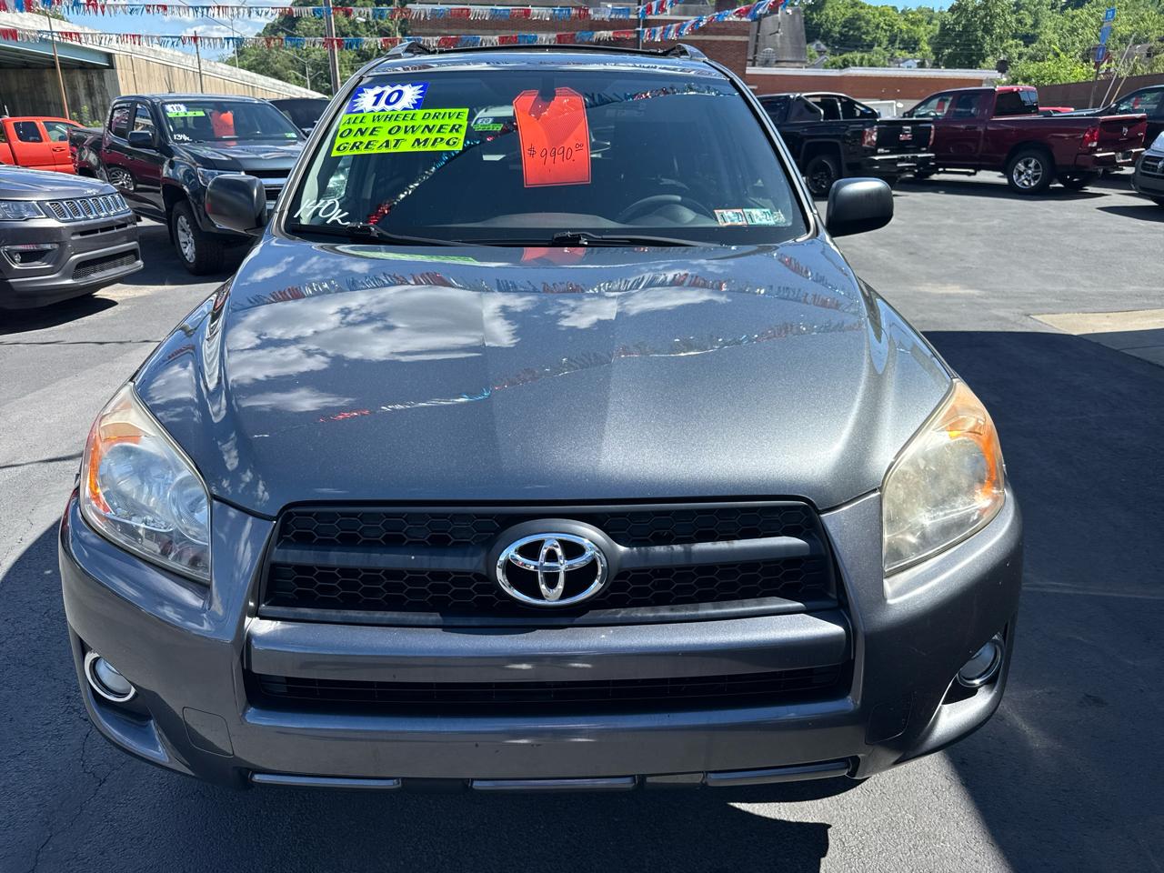 Toyota RAV4 4WD 4dr 4-cyl 4-Spd AT Sport (Natl) 2010