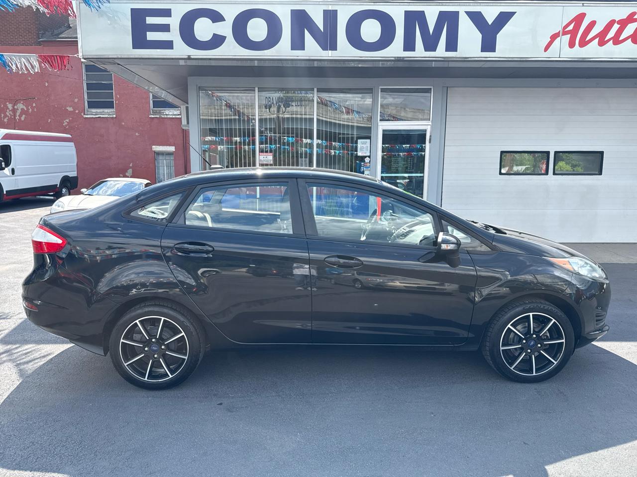 Ford Fiesta 4dr Sdn SE 2016