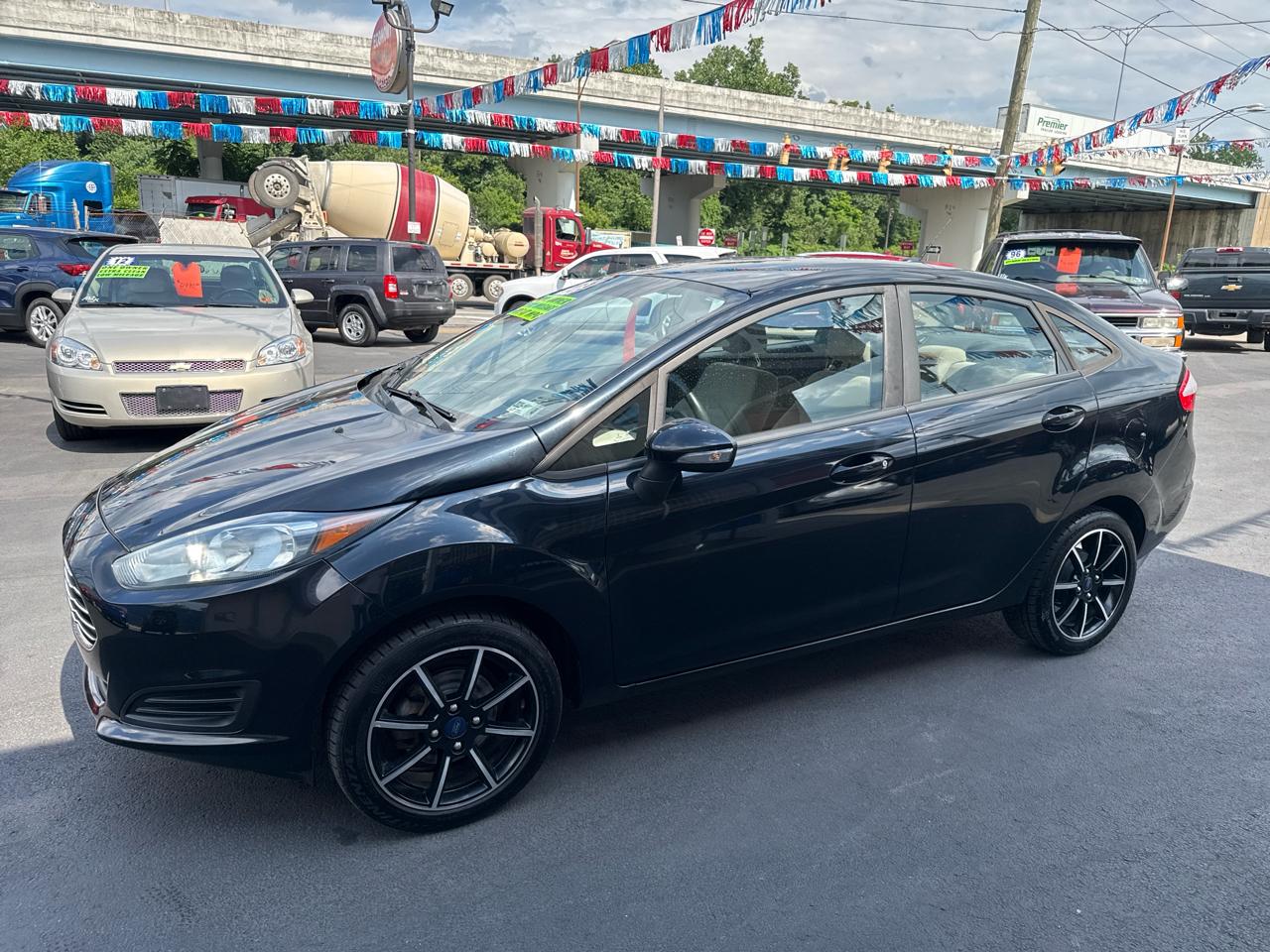 Ford Fiesta 4dr Sdn SE 2016