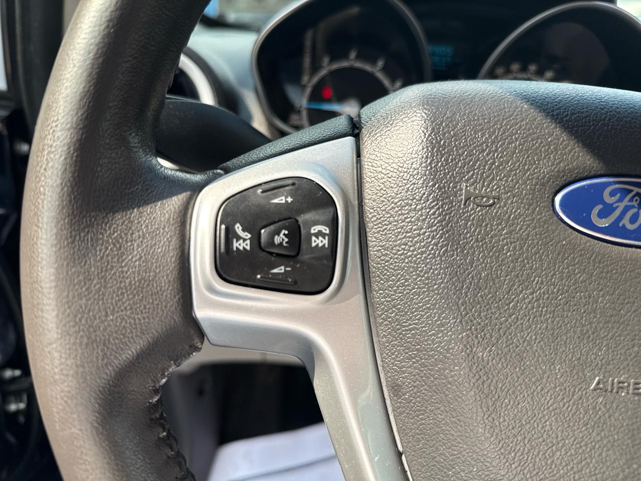 Ford Fiesta 4dr Sdn SE 2016