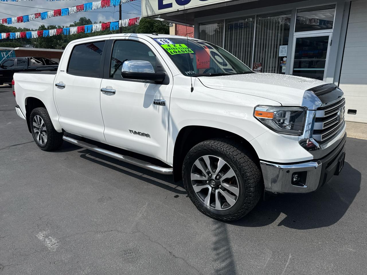 White 2018 Toyota Tundra Pickup Truck Four-Wheel Drive Automatic