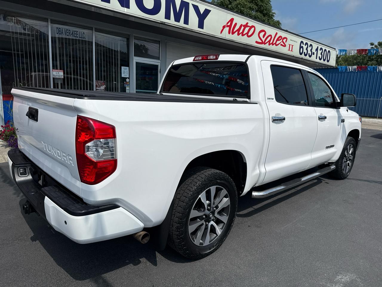 Toyota Tundra 4WD Limited CrewMax 5.5' Bed (Natl) 2018